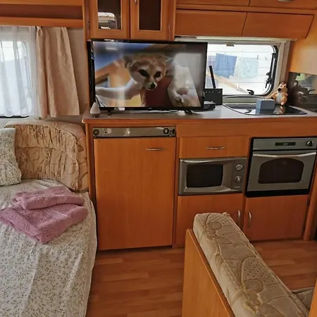 Kemping Sea Caravan On The