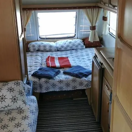 Къмпинг Sea Caravan On The Китен