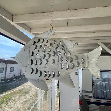 Kemp Sea Caravan On The