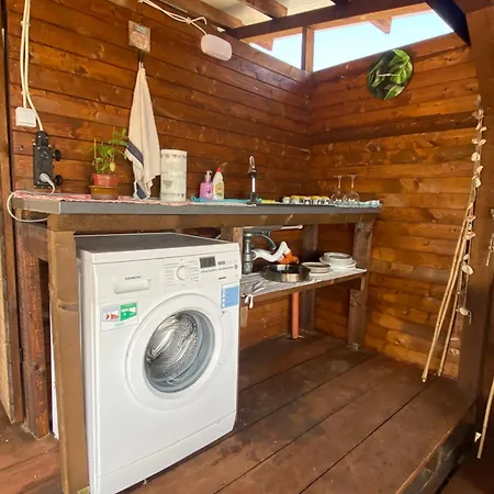 Kemp Sea Caravan On The Kiten (Burgas)