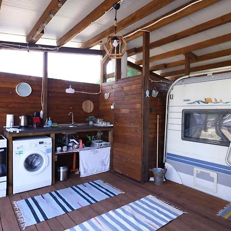 Kemping Sea Caravan On The *