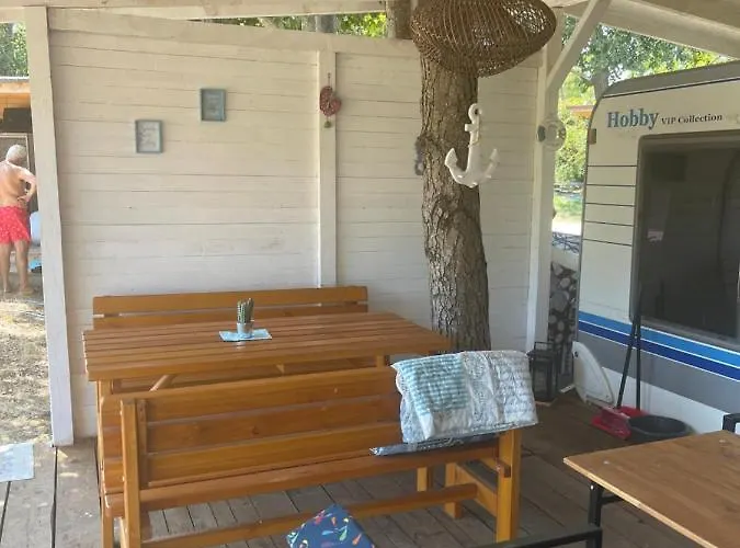 Sea Caravan On The 캠프장 *