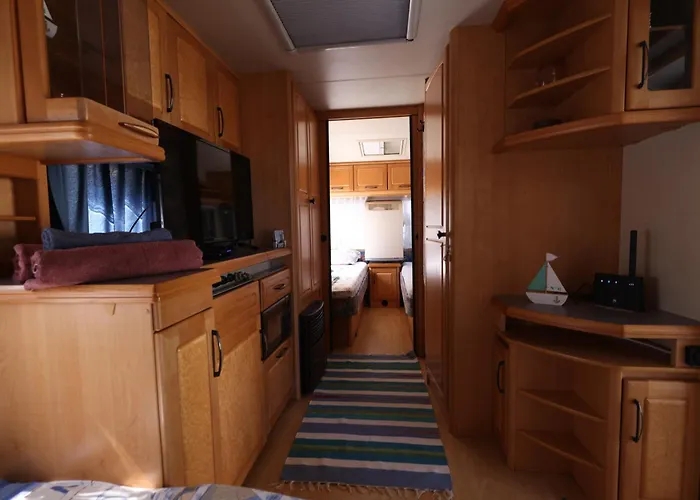 Sea Caravan On The 캠프장 키텐